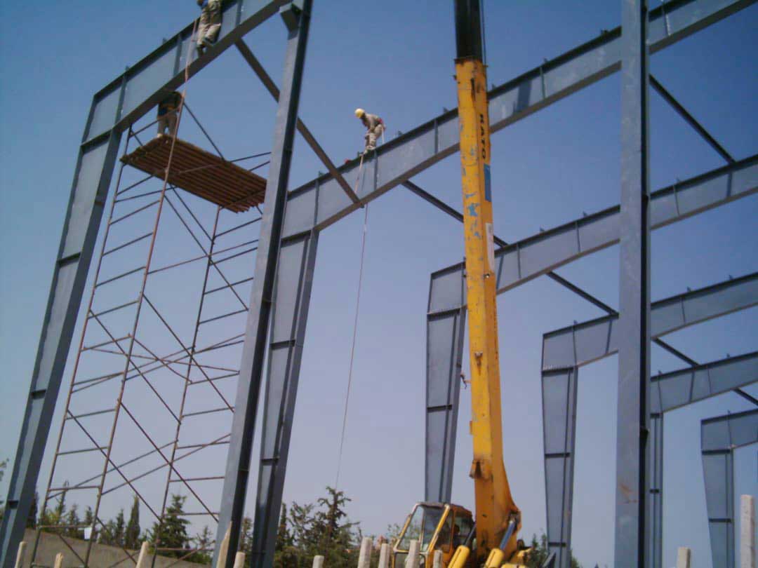 مستودع صناعي ضخم